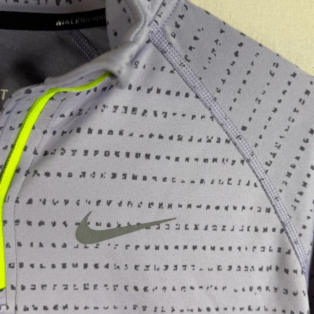Nike Dri Fit Quarter Zip Long Sleeve Shirt size XL Gray/Black‎